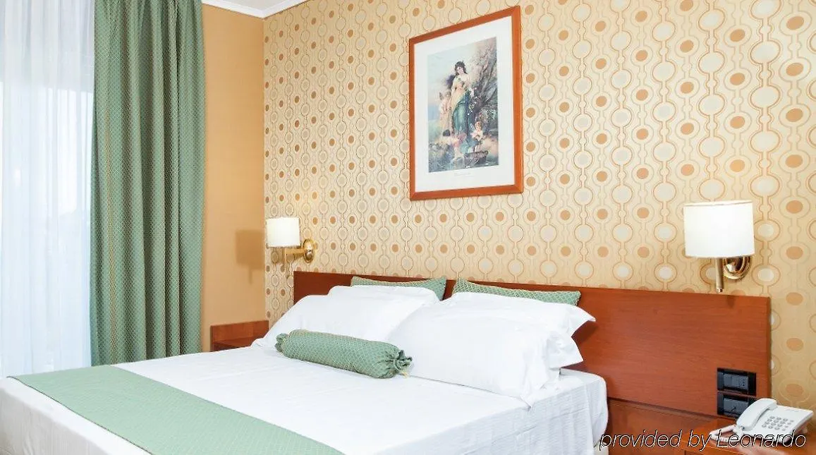 Warmthotel Roma Hotel