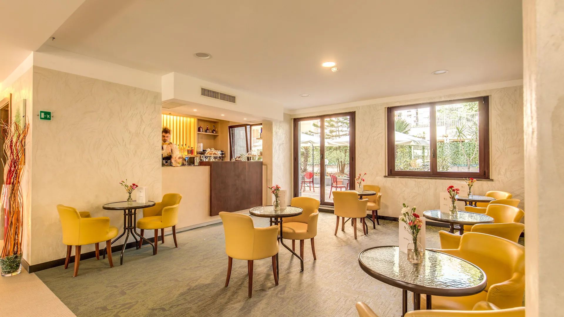 Warmthotel Roma Otel