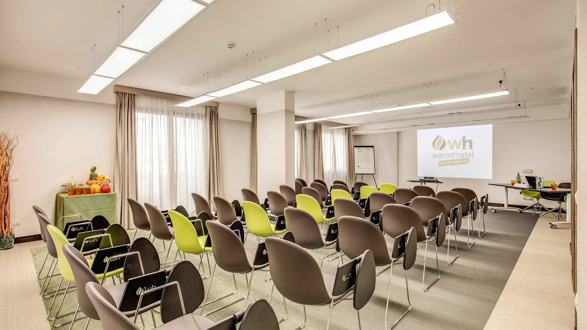 Warmthotel Roma Otel