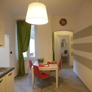 Casa San Vincenzo, Un Nido Nel Cuore Di Genova. Apartamento