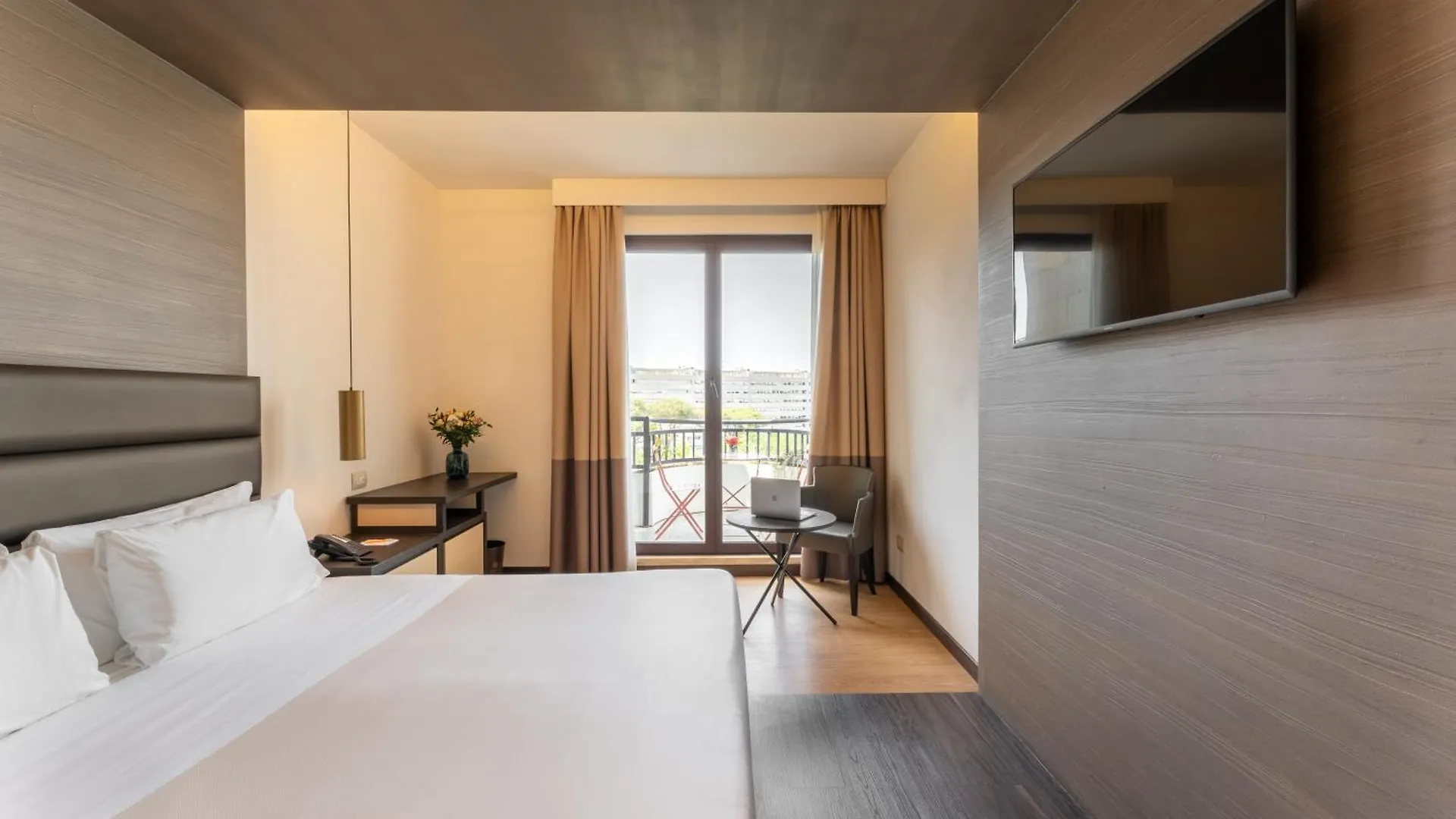 Warmthotel Rom 4*,