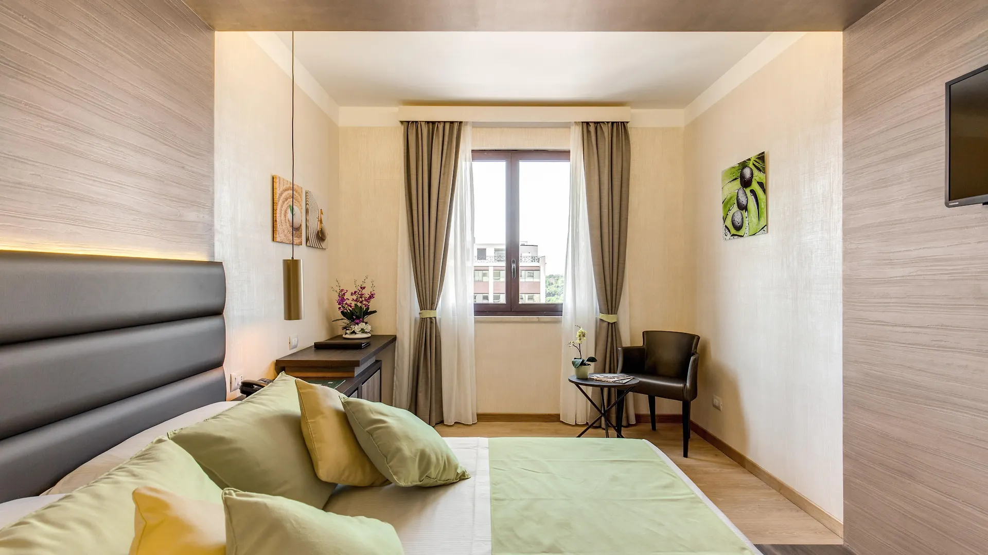 **** Hotel Warmthotel Rome Italy