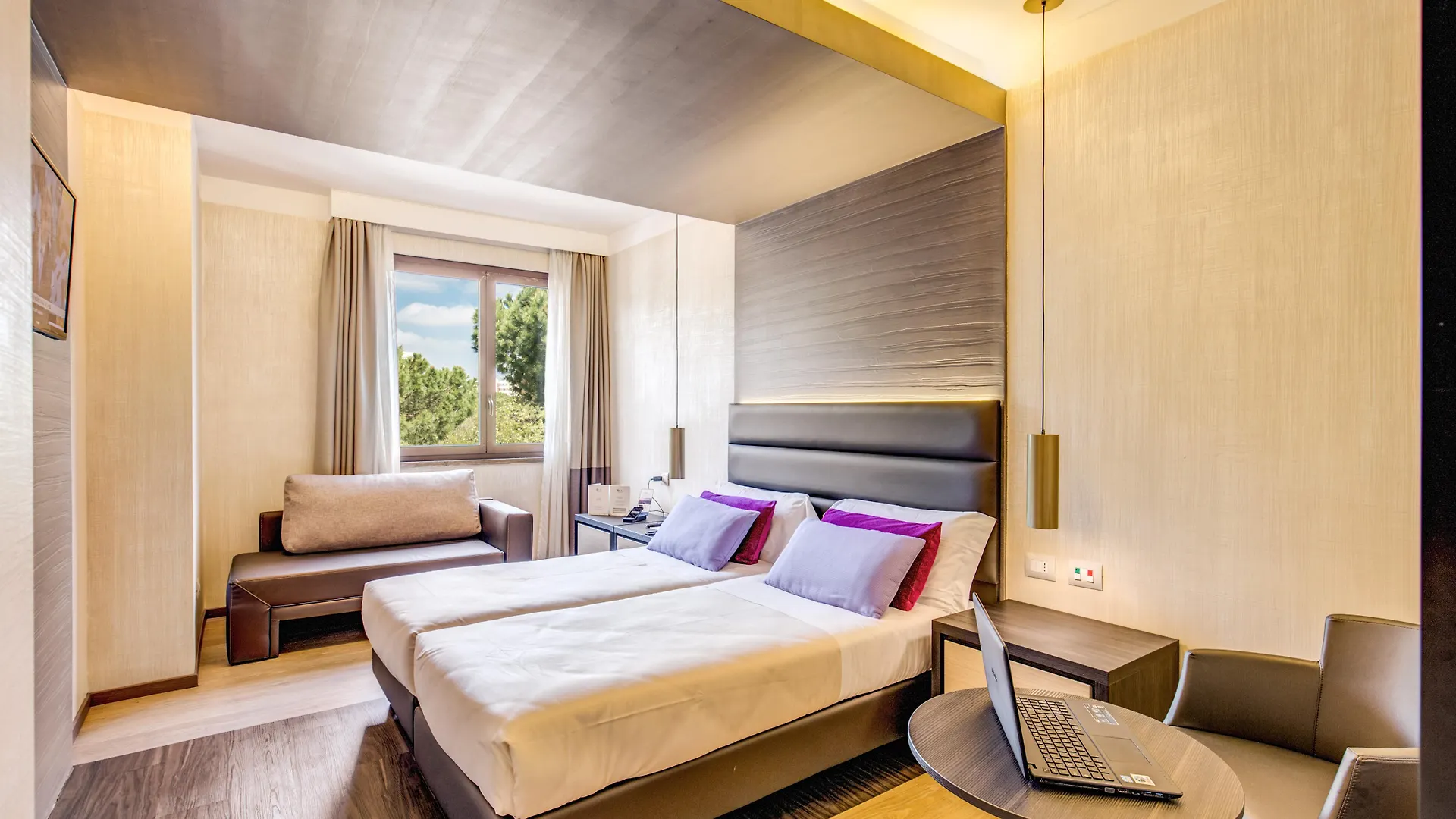Warmthotel Rome Hotel